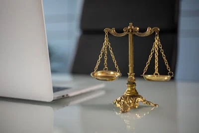 الاستشارات القانونية من خدمات العمل الحر، اختر خبيرك بعناية!