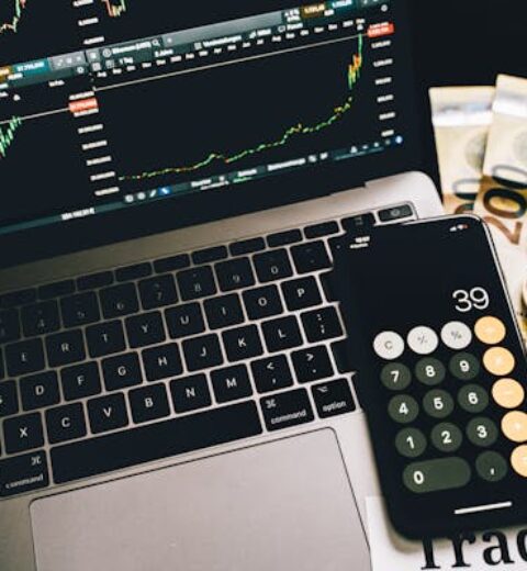 استثمارات التجارة الإلكترونية في قطر وما تحتاجه الشركات الناشئة لتكون جزء منها